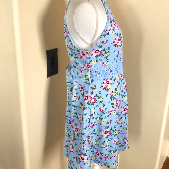 Cute Halter Neck Skater Dress- NWT - Picture 2 of 8